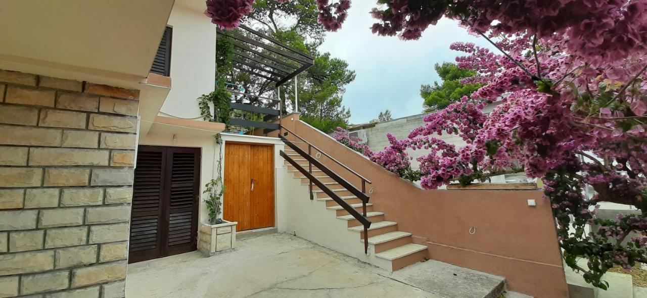 Apartman Ena By The Sea Prizba Exterior photo