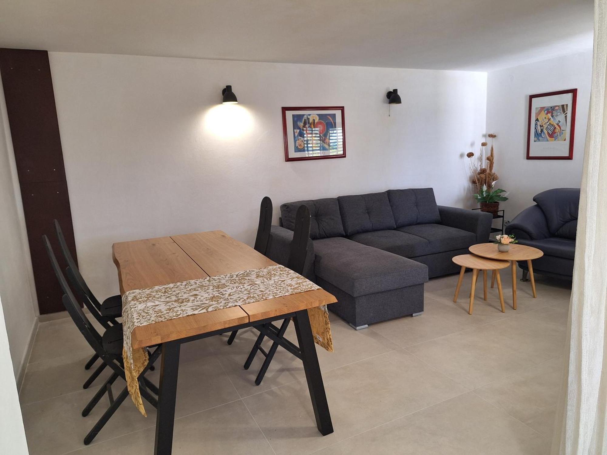 Apartman Ena By The Sea Prizba Exterior photo