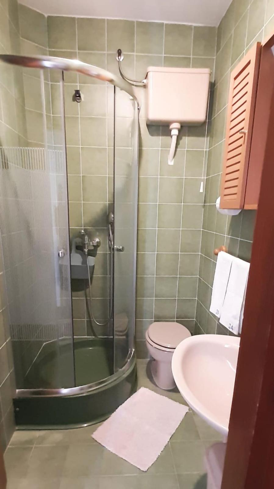 Apartman Ena By The Sea Prizba Room photo