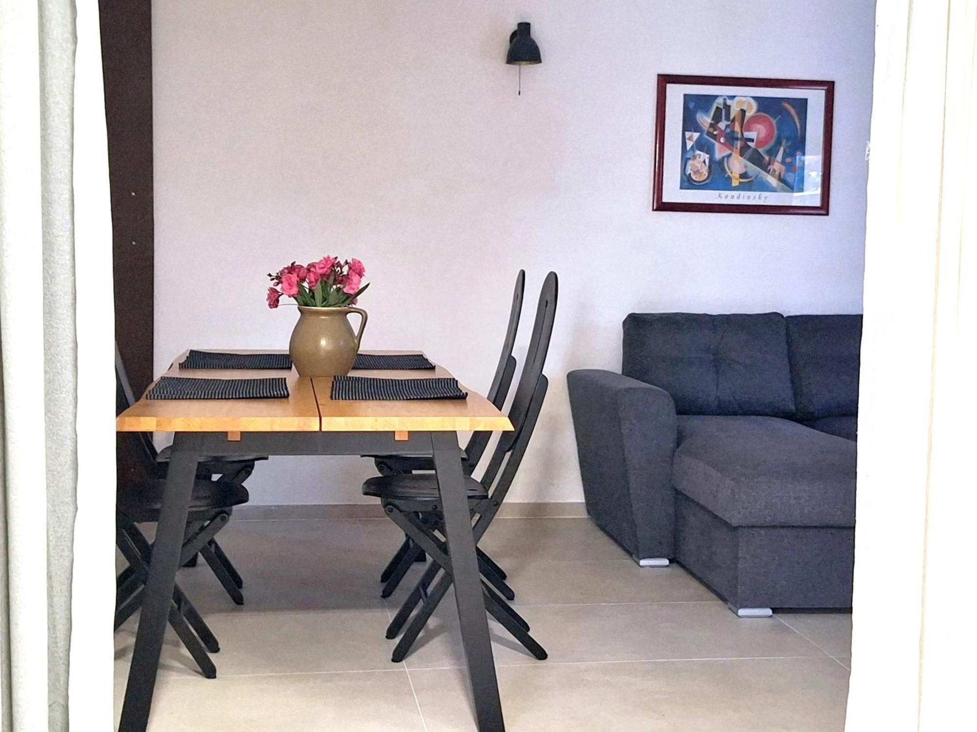 Apartman Ena By The Sea Prizba Exterior photo