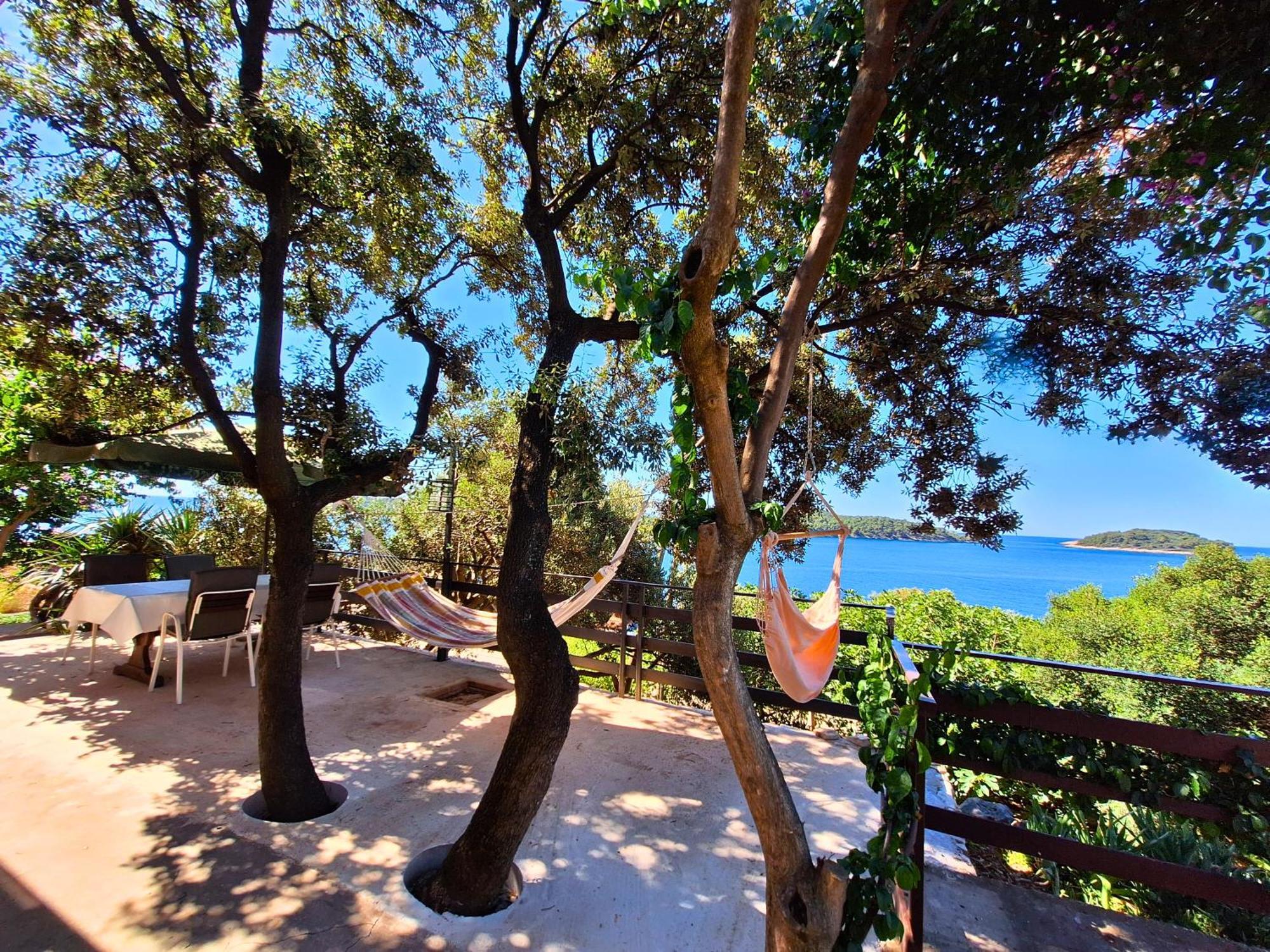 Apartman Ena By The Sea Prizba Exterior photo